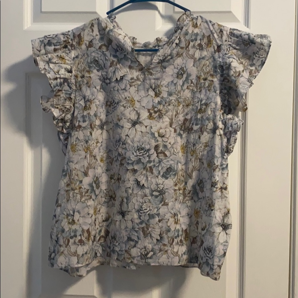 Floral ruffled shirt